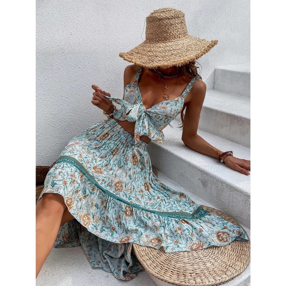 2 piece set: Floral Print Tie Front Cami crop Top & Ruffle Hem midi Skirt blue - Picture 3 of 7